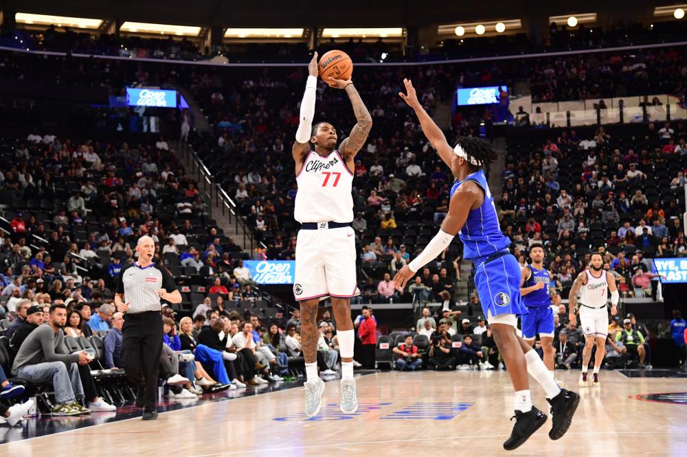 据现场转播 据现场转播